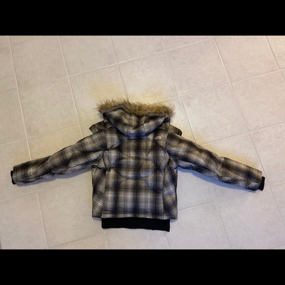 North Face Jacket - Picture 2 of 8